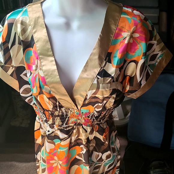 !!!HOST PICK!!! Viewon floral satin Kimono top sz S - Picture 3 of 7